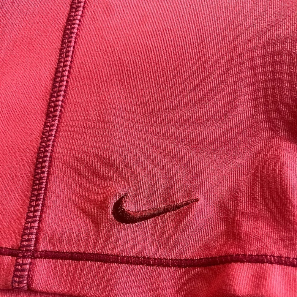 NIKE dri-fit tank top with liner. Size M - Picture 2 of 5